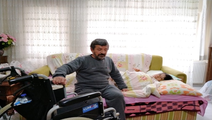 SİNCAN İLÇESİNDEN ÜÇLER ÇAYIR YETKİLİLERDEN YARDIM BEKLİYOR