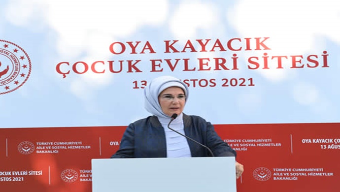 Emine Erdoğan, Kasımpaşa Oya Kayacık Çocuk Evleri Sitesi’nin açılışına katıldı