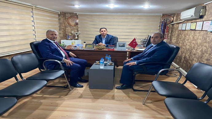 AK ADAY AV.MEHMET FARUK PINARBAŞI`DAN ÖMER DEMİR`E ZİYARET