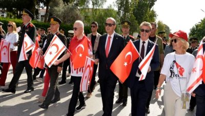 Cumhurbaşkanı Ersin Tatar 19 Mayıs Atatürk’ü Anma, Gençlik ve Spor Bayramı kutlamaları çerçevesinde Başkent Lefkoşa’da düzenlenen “105.Yıl Korteji’ne” katıldı
