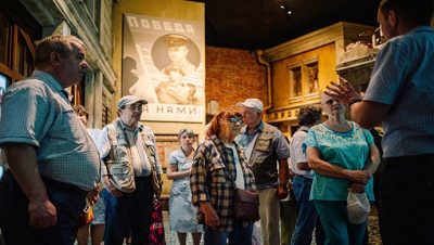 Moskova bölgesinde, Birleşik Rusya gazileri için Zafer Müzesi’ne bir gezi düzenledi