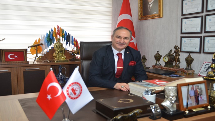 DOÇ. DR. SERVET AVŞAR`DAN YENİ YIL MESAJI