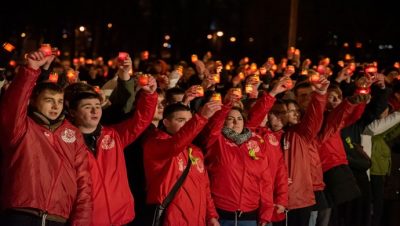 В Санкт-Петербурге «Молодая Гвардия Единой России», «Волонтёрская Рота» и «Команда Губернатора» провели акцию в память о жертвах блокадного Ленинграда