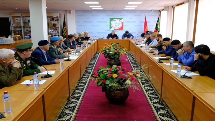 Birleşik Rusya, Çeçen Cumhuriyeti’nde “Çalışan Adamın On Yılı” federal planı için bir dizi öneri düzenledi